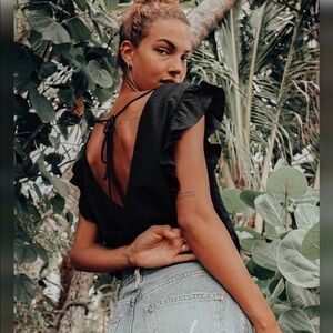 NWT Lulus ‘Smile Awhile’ Bodysuit